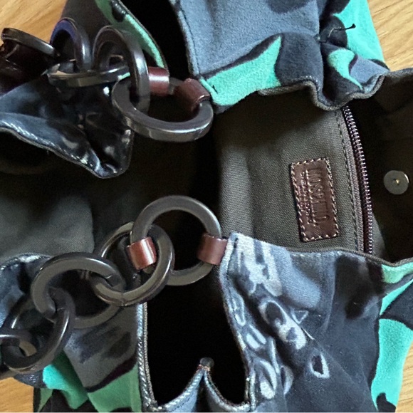 Brand : Moschino cheap and chic purse - Picture 7 of 10